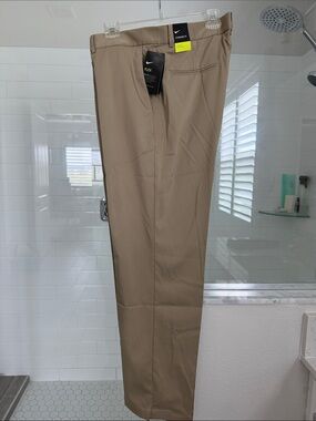 Nike Men's Khaki Stretch Chinos - Tan - Standard FIT Nike Flex DRI-FIT Tech
